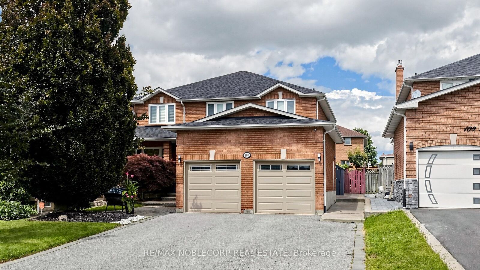 Property Photo:  103 Longhouse Street Lower  ON L4L 8E7 