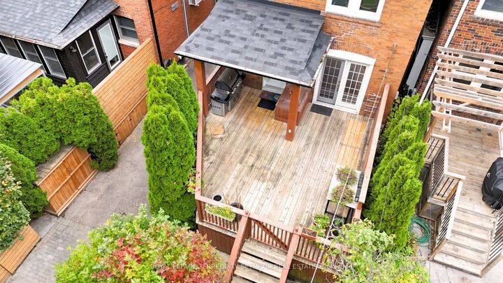 Property Photo:  533 Hillsdale Avenue E  ON M4S 1V1 