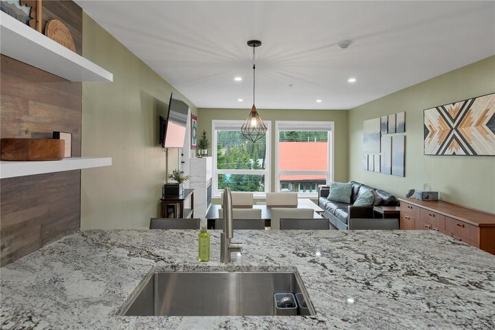Property Photo:  1201 Henry Rd #506  BC V9J 1L0 