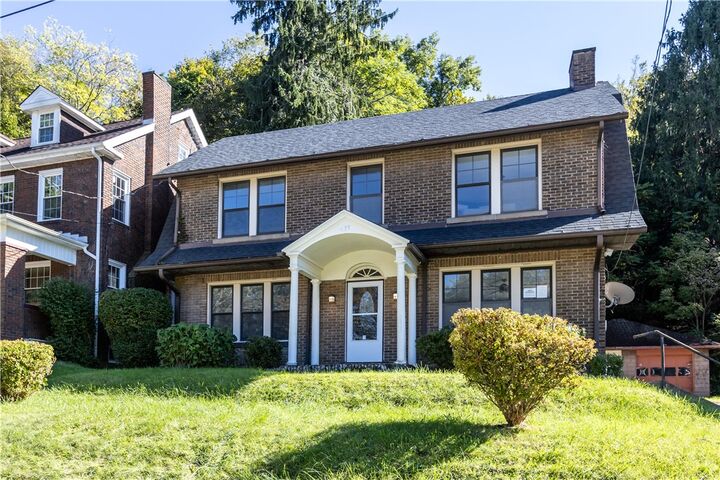 Property Photo:  637 Hall St  PA 15001 