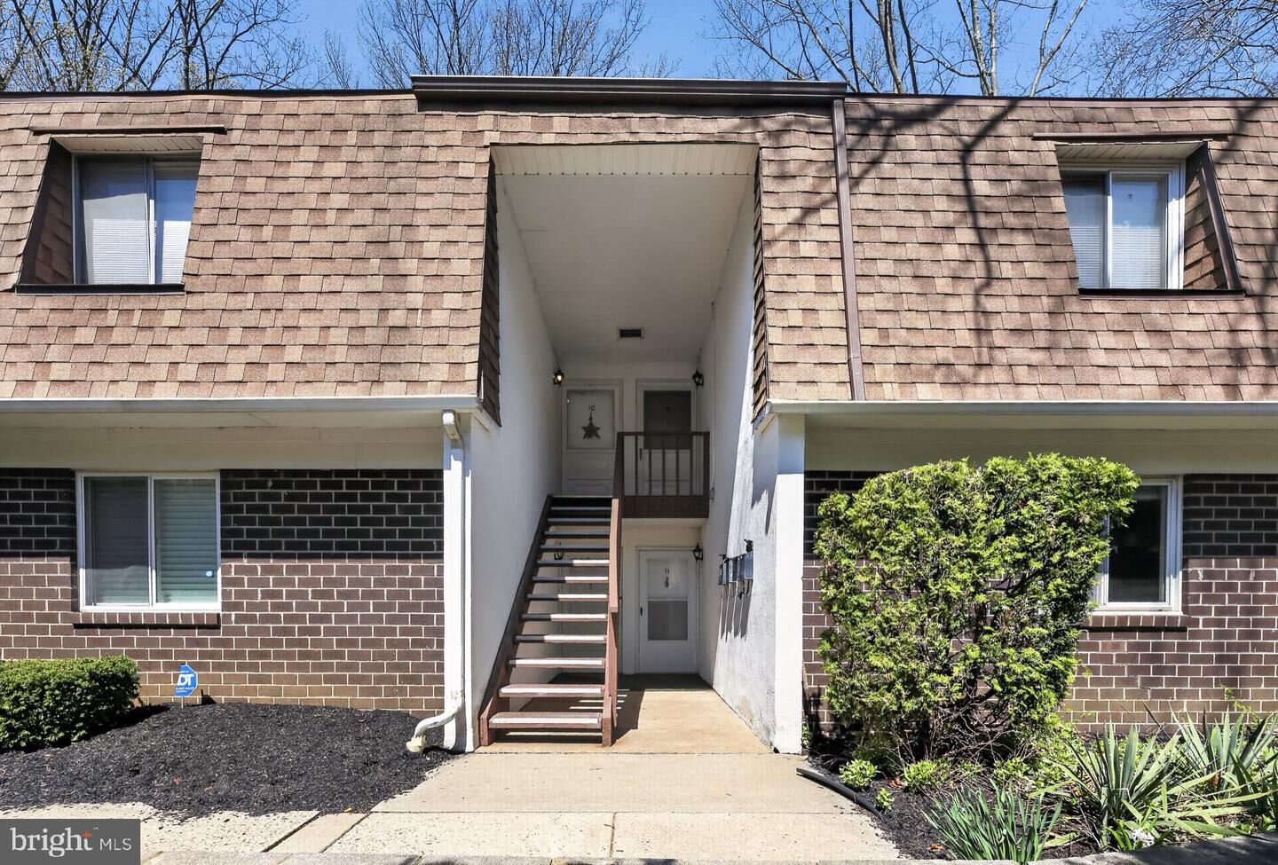 Property Photo:  411 N Stiles Avenue B10 B-10  NJ 08052 