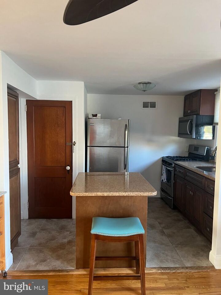 Property Photo:  1821 Emerson Street  PA 19152 