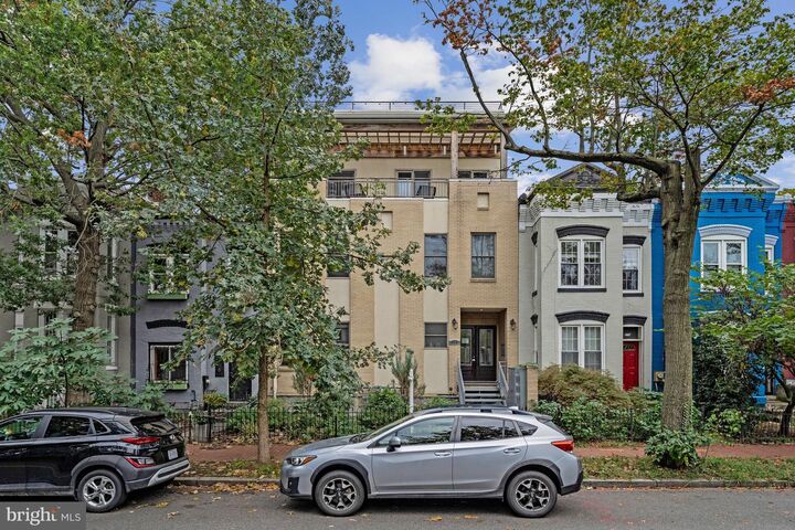 Property Photo: 220 P Street NW 4 DC 20001