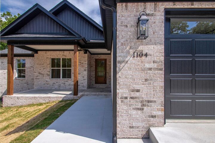 Property Photo: 1104 Dowden Lane AR 72076