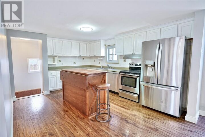 Property Photo:  2308 Josephine Street  ON P3A 2N2 