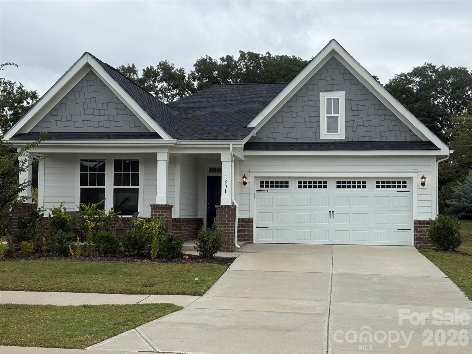 Property Photo:  1301 Black Walnut Street  NC 28112 