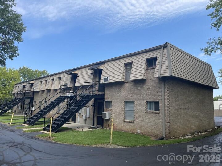 Property Photo:  325 Hall Lane  NC 28134 