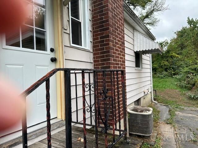 Property Photo:  7549 Ross Avenue  OH 45237 
