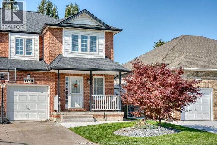 Property Photo: 1589 Heatherglen Drive ON N8N 5B5
