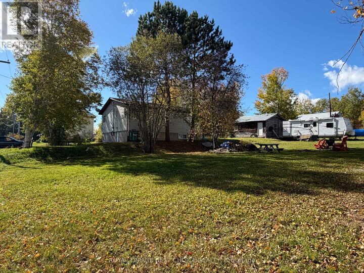 Property Photo:  55 Mitchell Street  ON P0J 1N0 