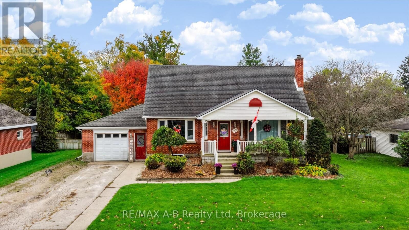 Property Photo: 77 Gidley Street East ON N0M 1S6