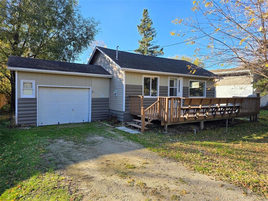 Property Photo: 41 Vaughan Avenue MB R0C 1B0