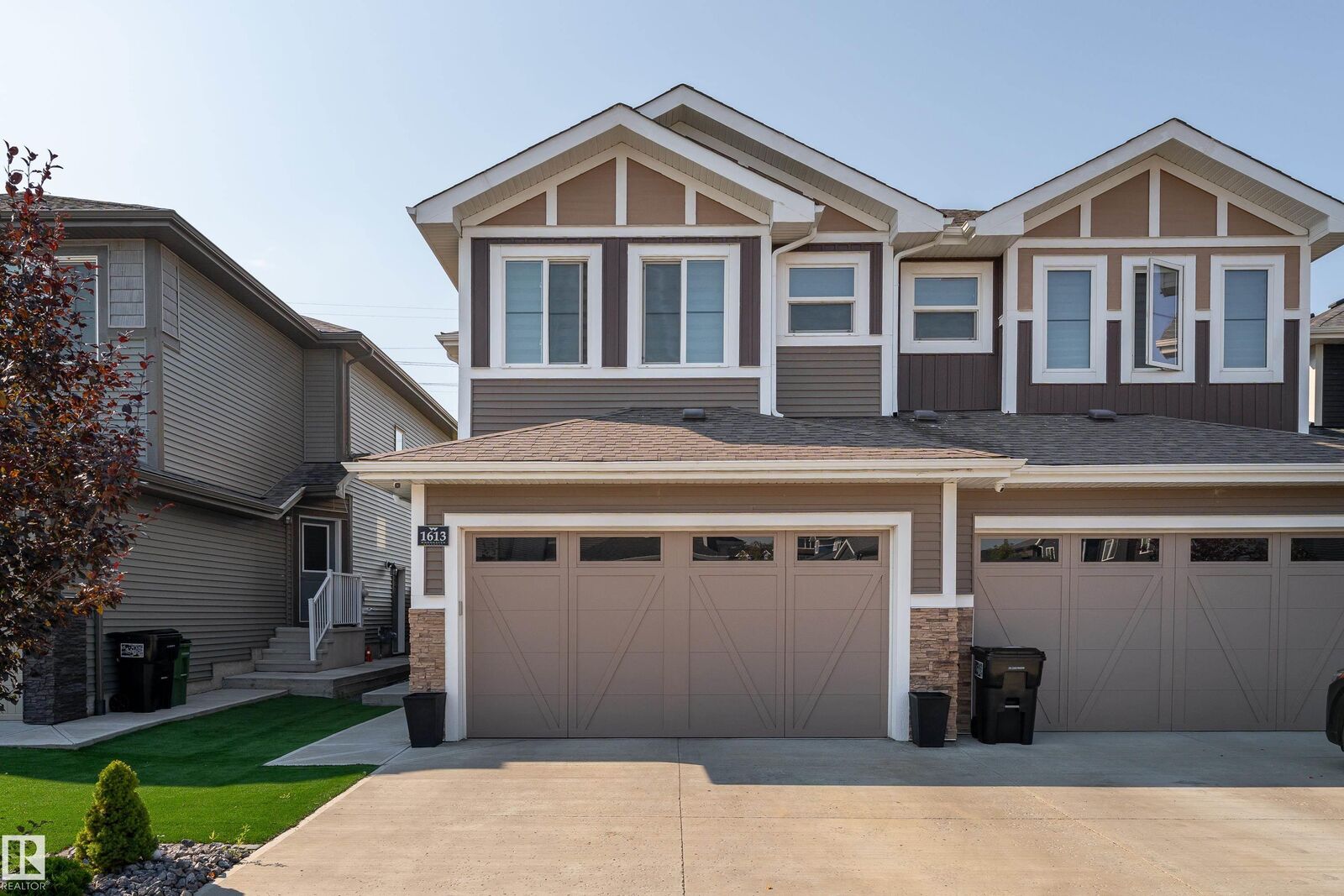 Property Photo:  1613 Enright Way NW  AB T6M 0Z3 