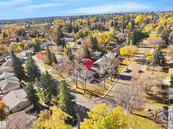 Property Photo:  53 Raven Drive  AB T8A 0C6 