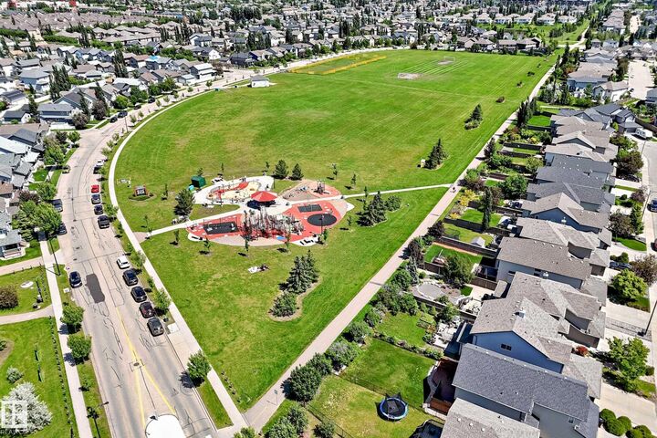 Property Photo:  8509 Sloane Crescent NW  AB T6R 0L1 