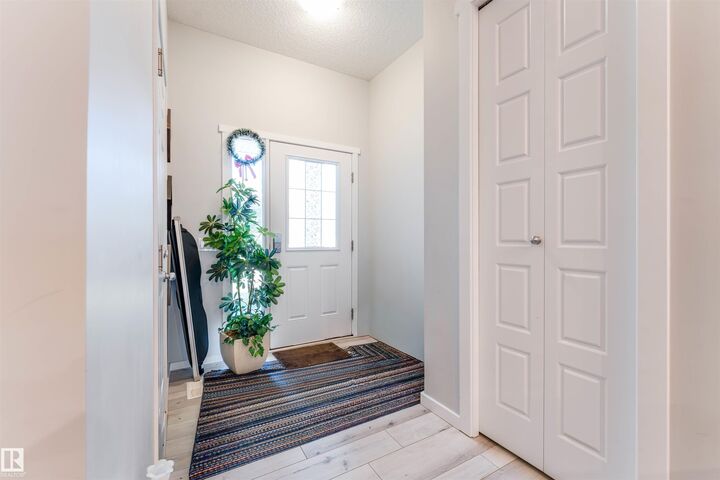 Property Photo:  6004 11 Rosenthal Way NW  AB T5T 7L1 