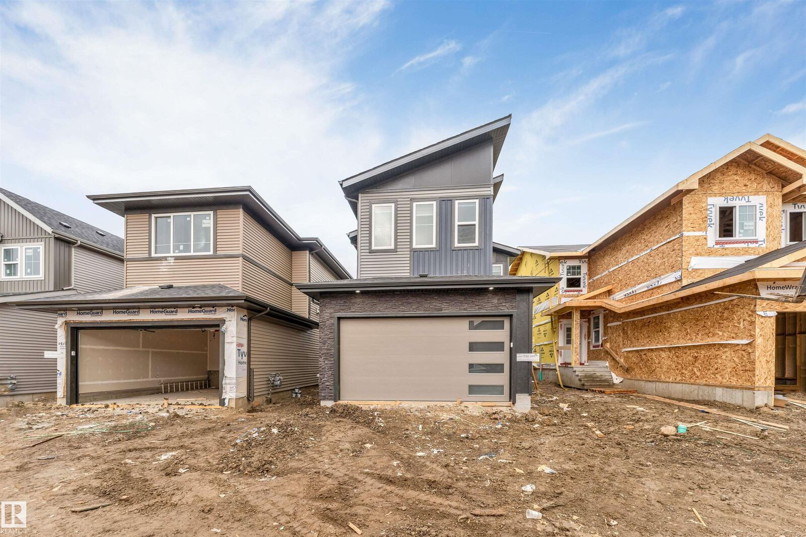 Property Photo:  3912 39 Avenue  AB T4X 3A2 