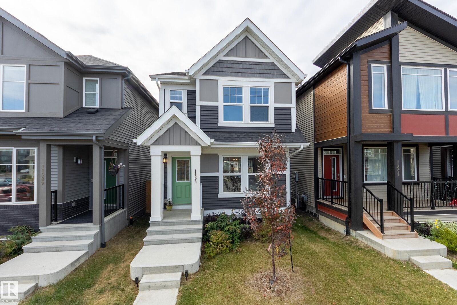 Property Photo:  11993 35 Avenue SW  AB T6W 5E9 