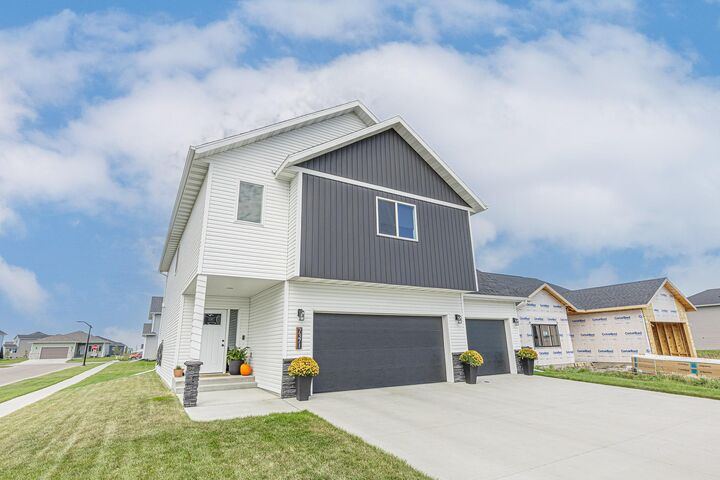Property Photo:  7371 26th Street S  ND 58104 