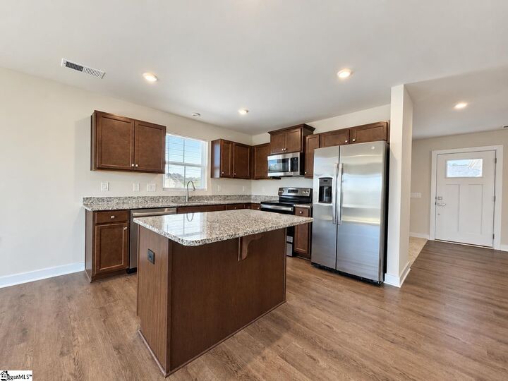 Property Photo:  917 Blue Willow Court  SC 29302 