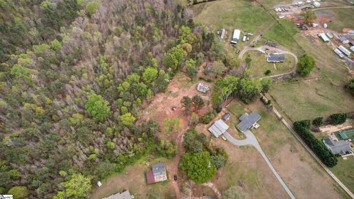 Property Photo:  135 Weathers Road  SC 29372 