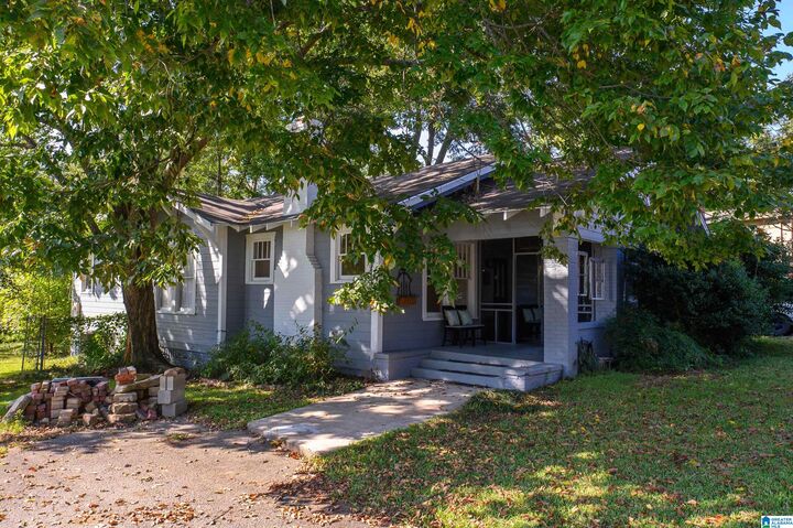 Property Photo:  422 20th Street  AL 35210 