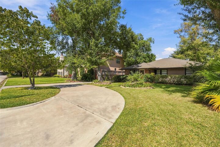 Property Photo: 4612 Evergreen Street TX 77401