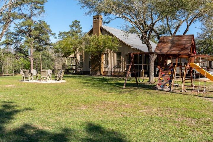 Property Photo:  2489 Fm 256 S  TX 75979 