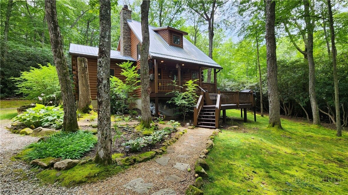 Property Photo:  643 Joe Hartley Road  NC 28646 