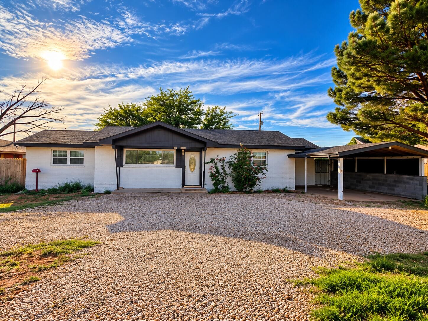 Property Photo: 1906 Avenue H TX 79336