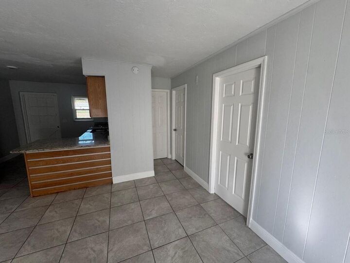 Property Photo:  1392 King Street 1394  FL 33830 