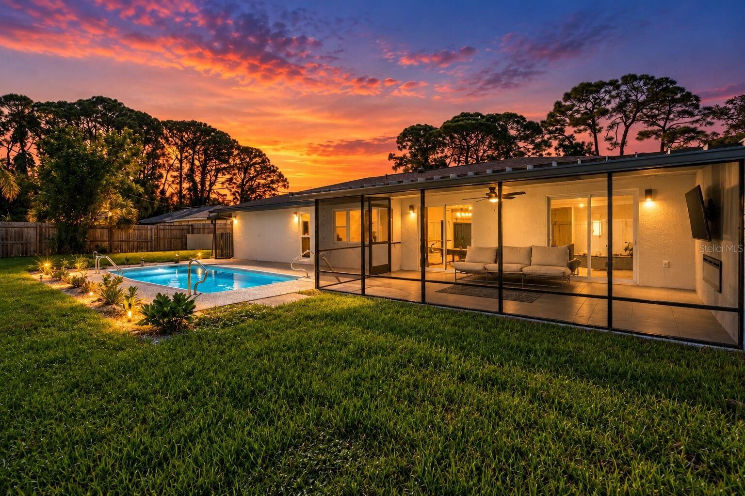 Property Photo:  616 Brown Road  FL 34293 