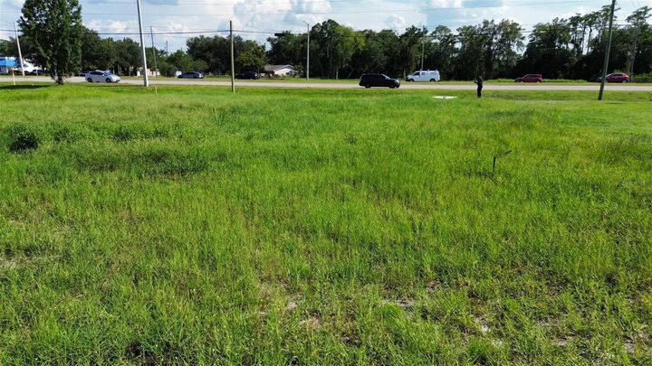 Property Photo: 10207 E Colonial Drive FL 32817