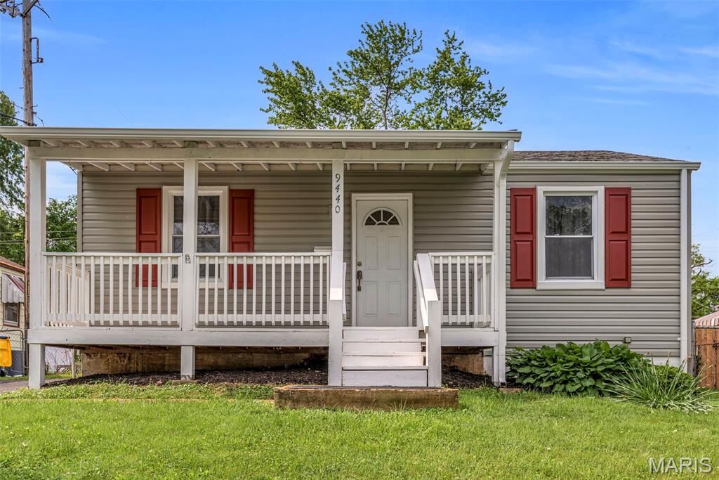 Property Photo:  9440 Kathlyn Drive  MO 63134 