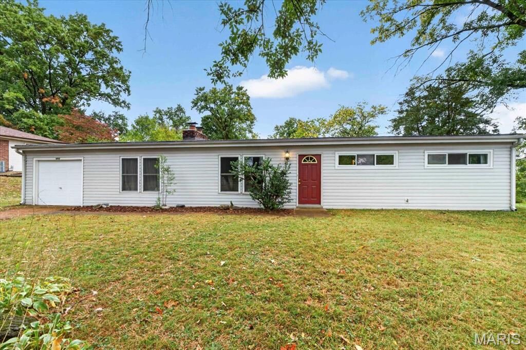 Property Photo: 4901 Mount Royal Road MO 63128
