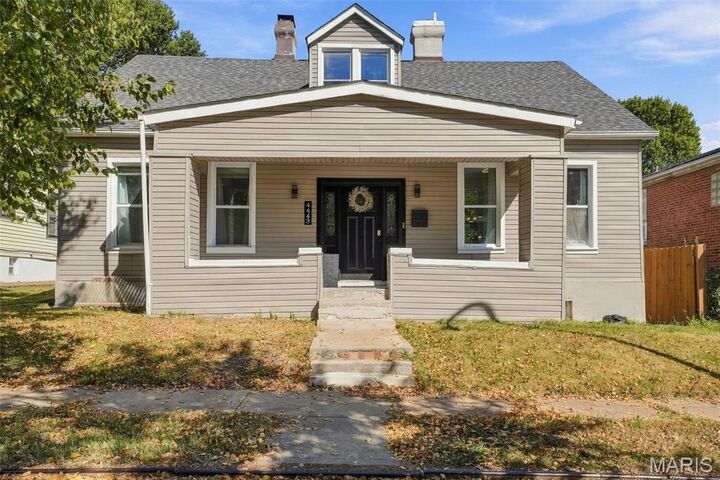 Property Photo: 4443 Itaska Street MO 63116