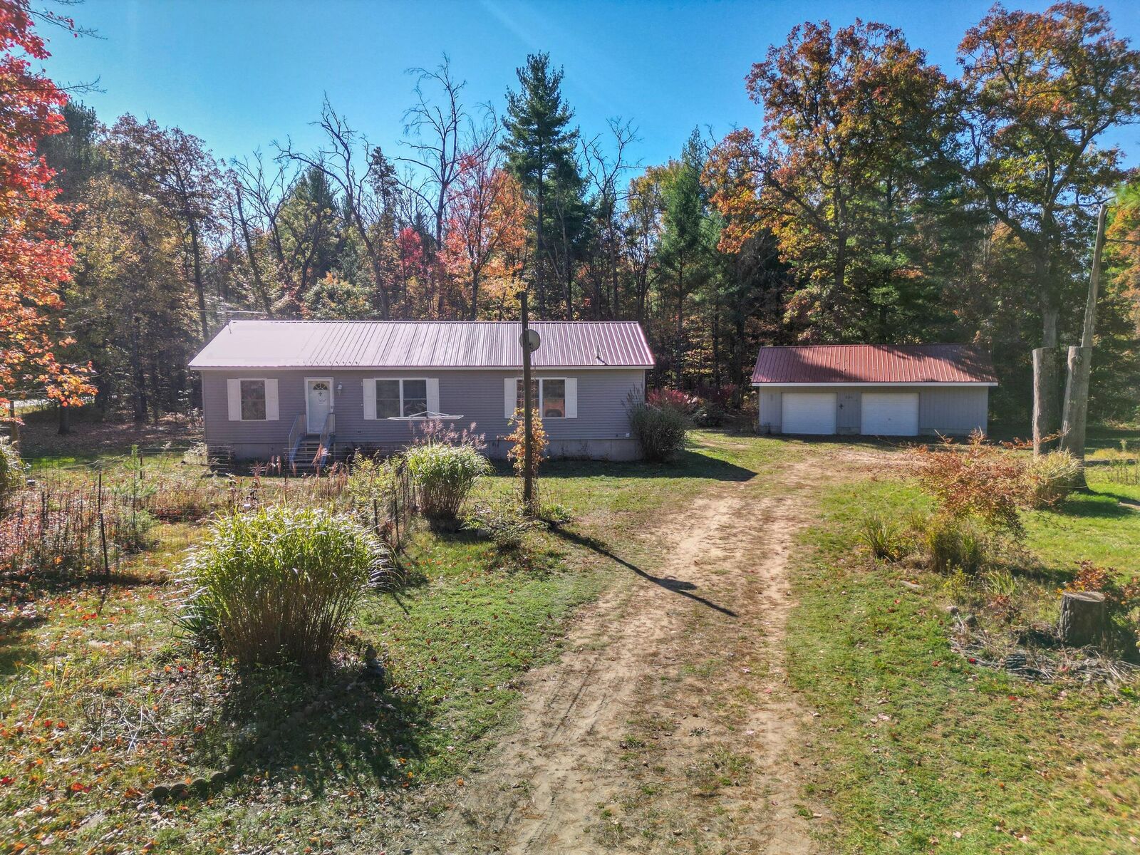 Property Photo:  2171 S Walnut Avenue  MI 49349 