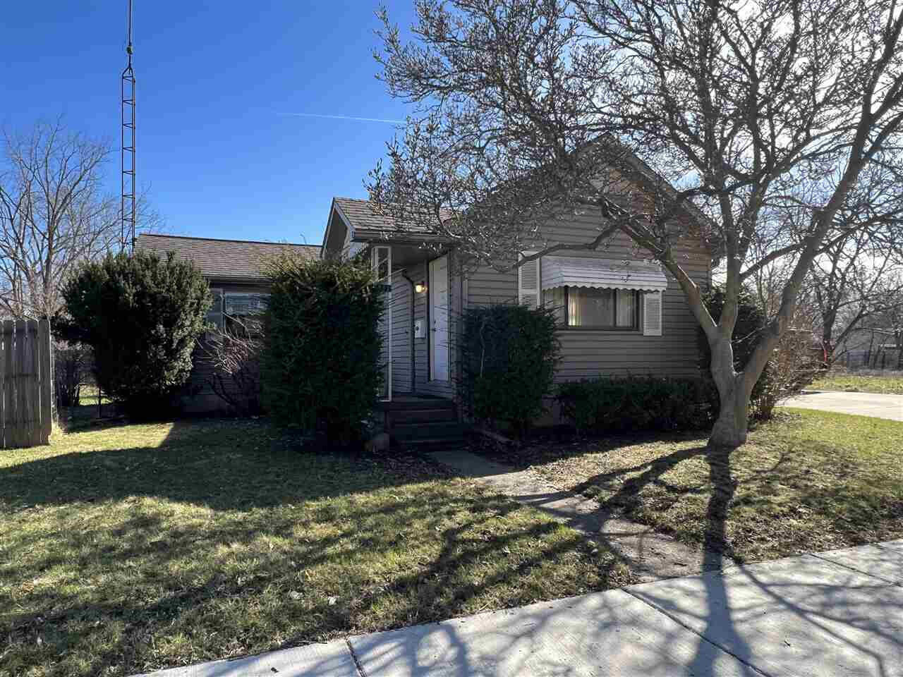 Property Photo:  833 W Atherton Road  MI 48507 