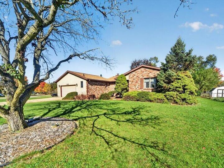 Property Photo:  4148 Feldman Court  MI 49201 