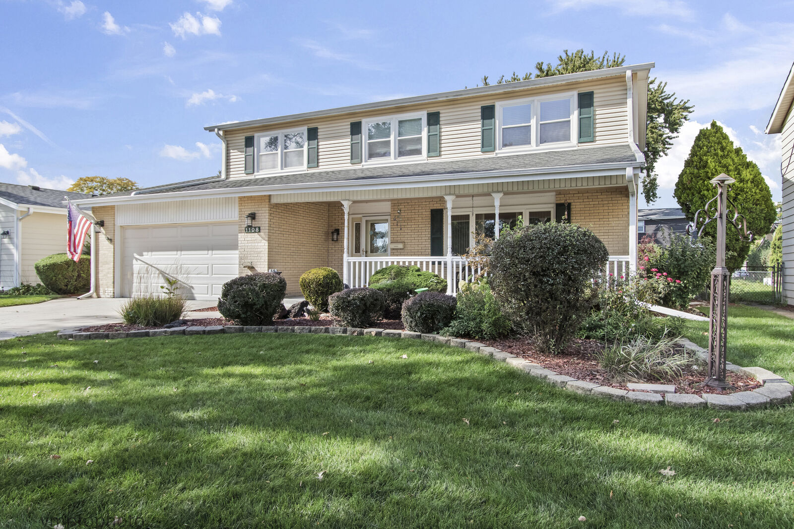 Property Photo: 1108 S Cherrywood Drive IL 60056