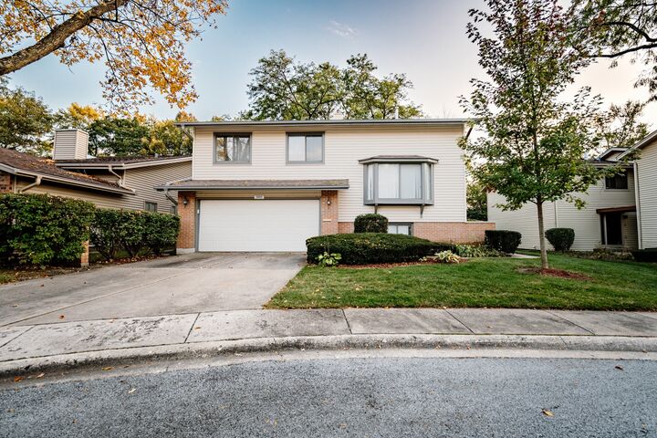 Property Photo:  3405 Golfview Drive  IL 60429 
