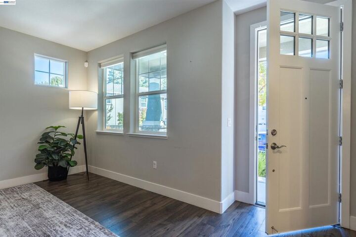 Property Photo:  601 Chives Way  CA 94595 