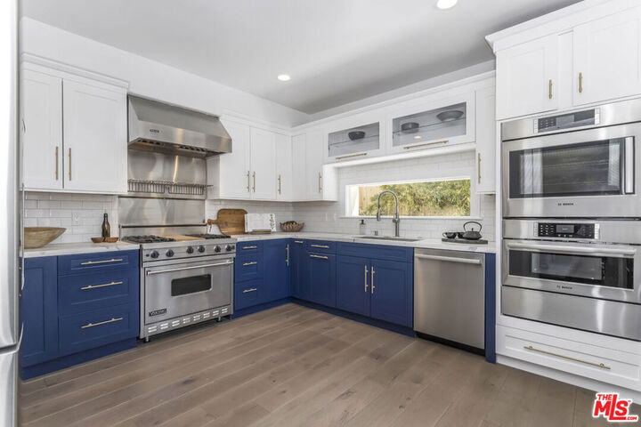 Property Photo:  2201 Beech Knoll Road  CA 90046 