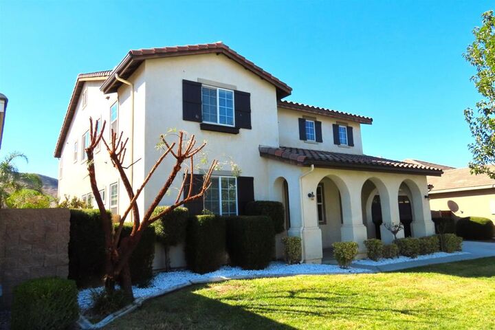 Property Photo:  27973 Breakwater Ct.  CA 92585 