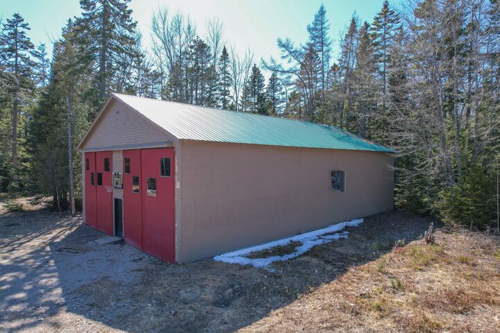 Property Photo:  93 Goods Point Road 4  ME 04680 