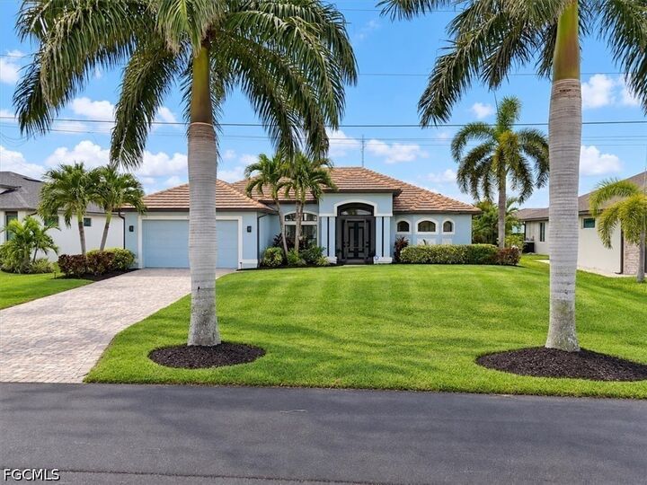 Property Photo: 2018 SW 30th Terrace FL 33914