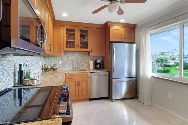 Property Photo:  160 Penny Ln 4  FL 34112 