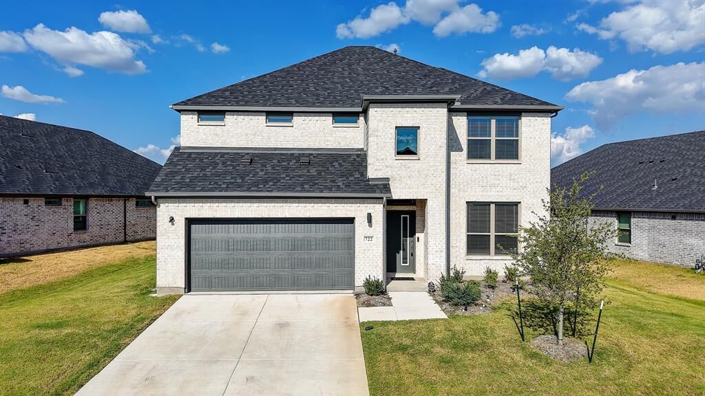 Property Photo:  722 Tidal Drive  TX 75071 