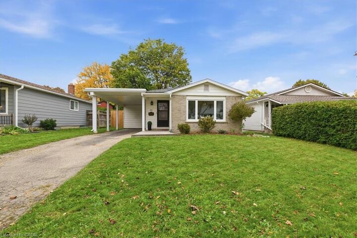Property Photo:  197 Pinedale Drive  ON N2E 1K2 