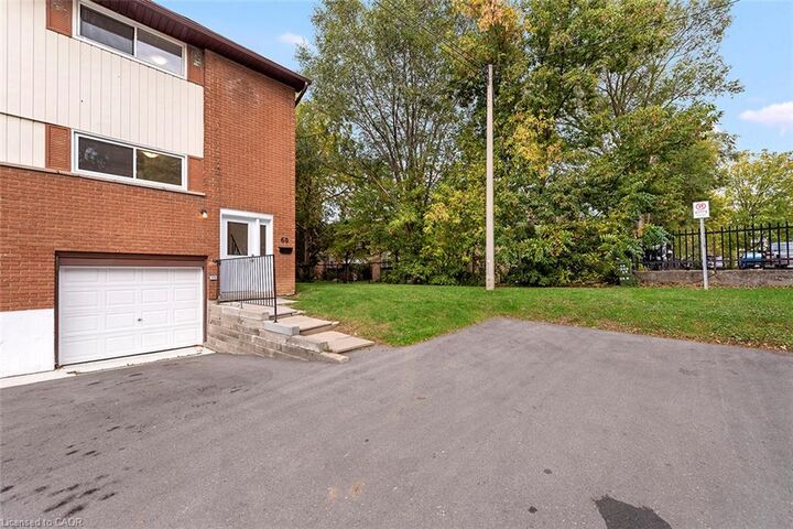Property Photo:  60 Woodman Drive N  ON L8H 2M5 